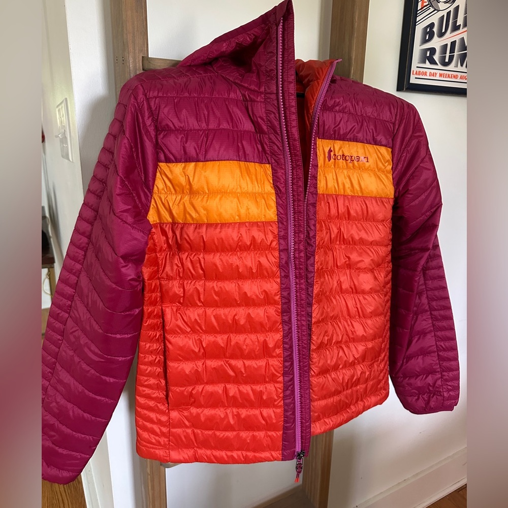 Cotopaxi Women’s hooded Capa insulated Jacket Size S